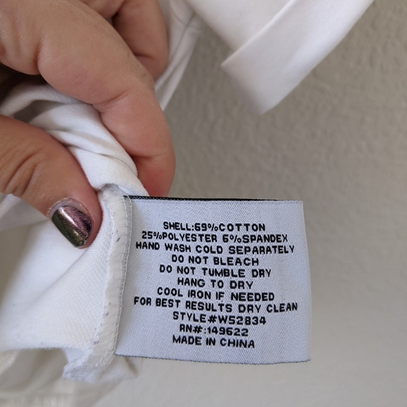 Walter Baker Small White Knot Front Crew Neck Tee Shirt - Picture 8 of 8